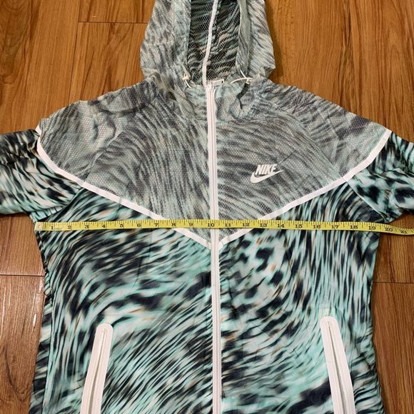 Nike Tech Hyperfuse Windrunner Jacket Light Aqua - Picture 11 of 14